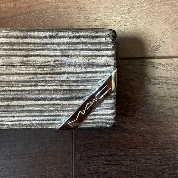 MAC Face Powder Trio - Picture 4 of 4